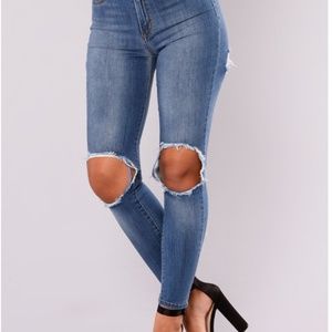 Sale*limited time only *Distress Jeans